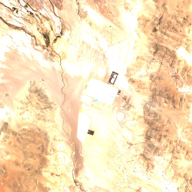 Satellite view: Sal de Vida